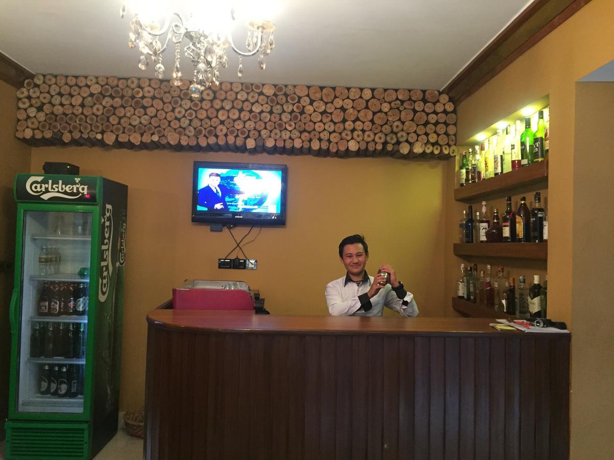 Hotel Thorong Peak カトマンズ エクステリア 写真