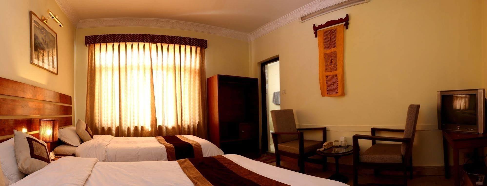 Hotel Thorong Peak カトマンズ エクステリア 写真